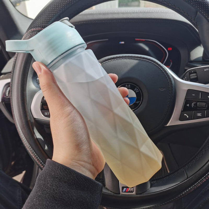 Spray Water Bottle for Girls Outdoor Sport Fitness Water Cup Large Capacity Spray Bottle Drinkware Travel Bottles Kitchen Gadgets